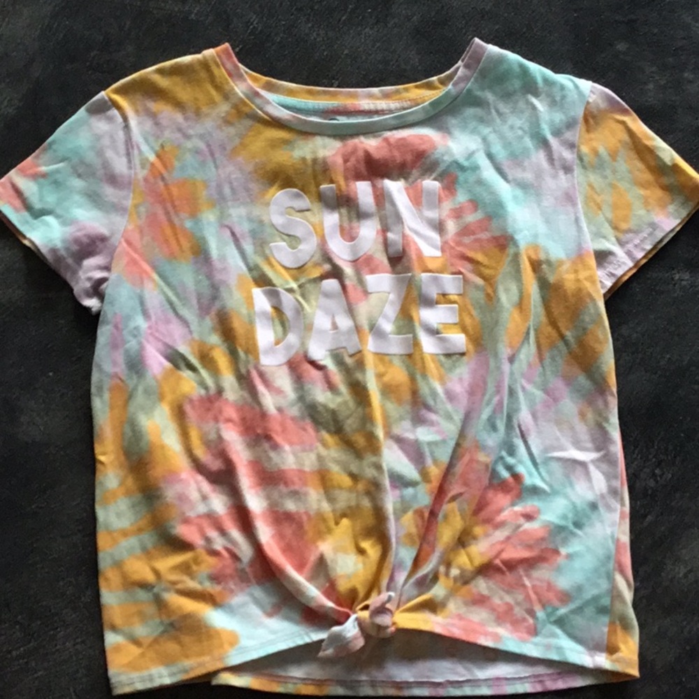 art class sun daze tee ty dye knotted